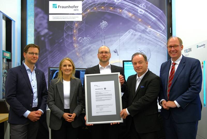 Feier der Akkreditierung des Prüflabors für Medizinischen 3D-Druck (Bild: Fraunhofer IMTE, S. Bever)