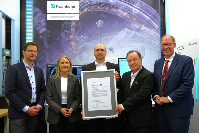 Feier der Akkreditierung des Prüflabors für Medizinischen 3D-Druck (Bild: Fraunhofer IMTE, S. Bever)